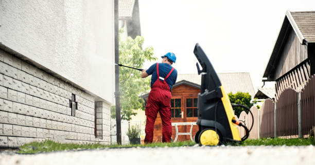Best Garage Pressure Washing  in Cadott, WI